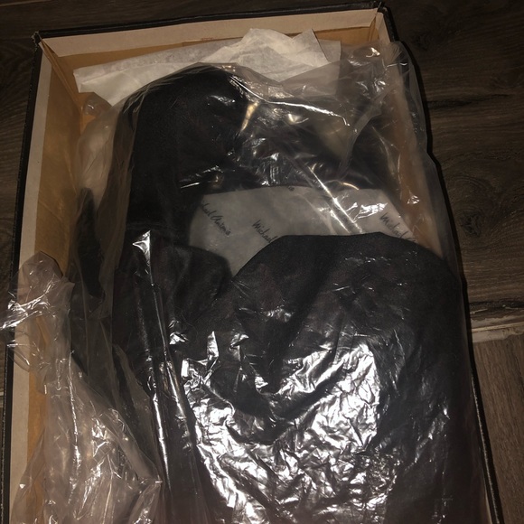 Black suede McKay thigh boot - Picture 3 of 5